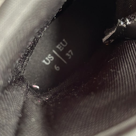 HARRY POTTER | Hufflepuff themed lace up boots - Picture 12 of 12